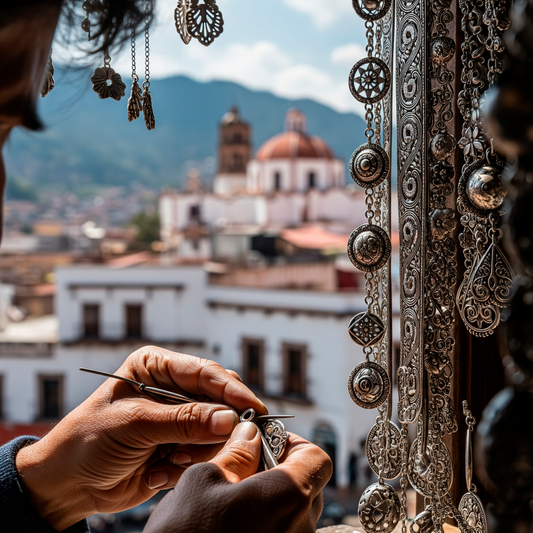 Initial Silver Jewelry Workshop. Taxco Mexico 2025!