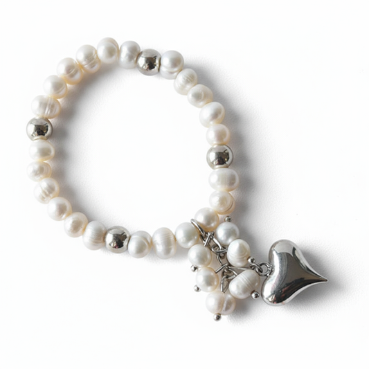 Mother-of-Pearl Heart stretch bracelet with natural pearls, silver spheres and heart charm, front view